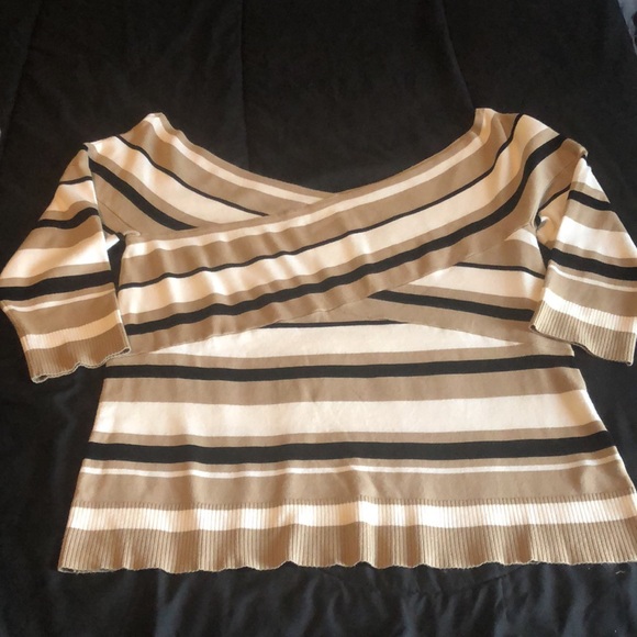 Striped Off-Shoulder 3/4 sleeve Sweater - Picture 3 of 3